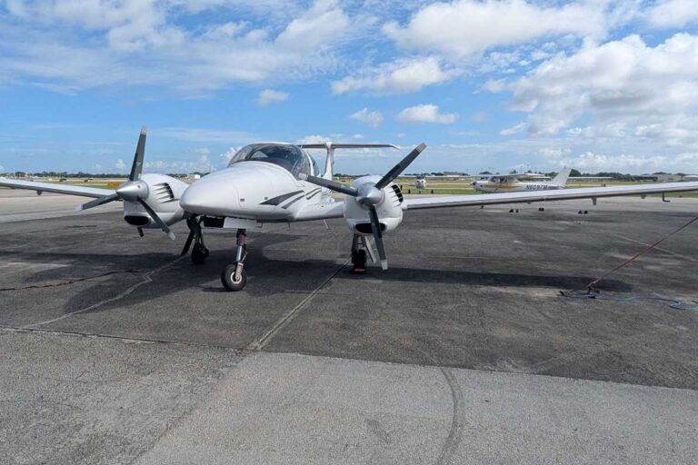 Diamond-DA42- Diamond DA42