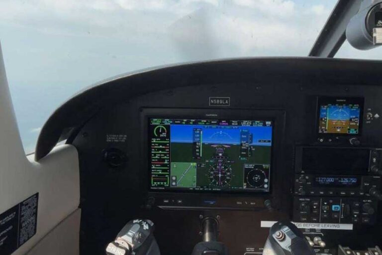 become-a-pilot-after-high-school become a pilot after high school