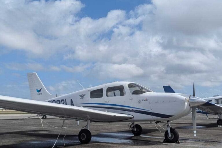 Exclusive-Diamond-DA-42-Training-in-South-Florida-900×900 Exclusive Diamond DA-42 Training in South Florida